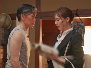 Thanh niên dam dang dương vật xxx vợ yêu sáng sớm
